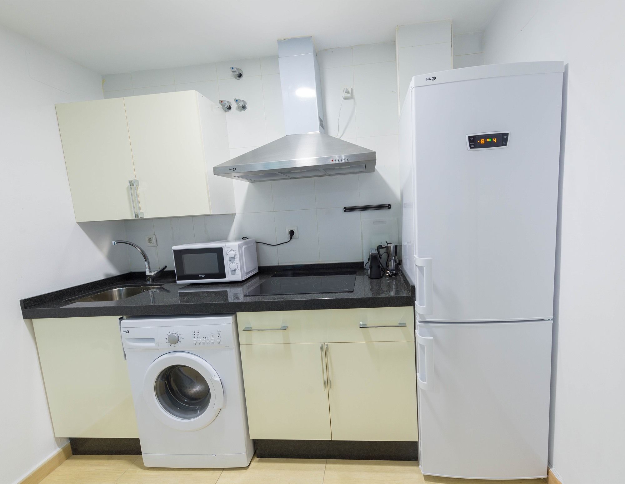 Tony Grupo Focsa Renting Apartment Cordoba